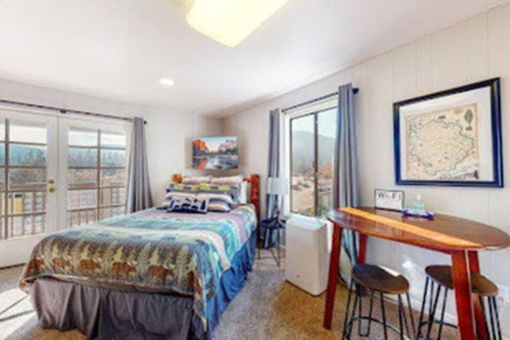 Couples Hideout In Heart Of Oakhurst Exterior foto
